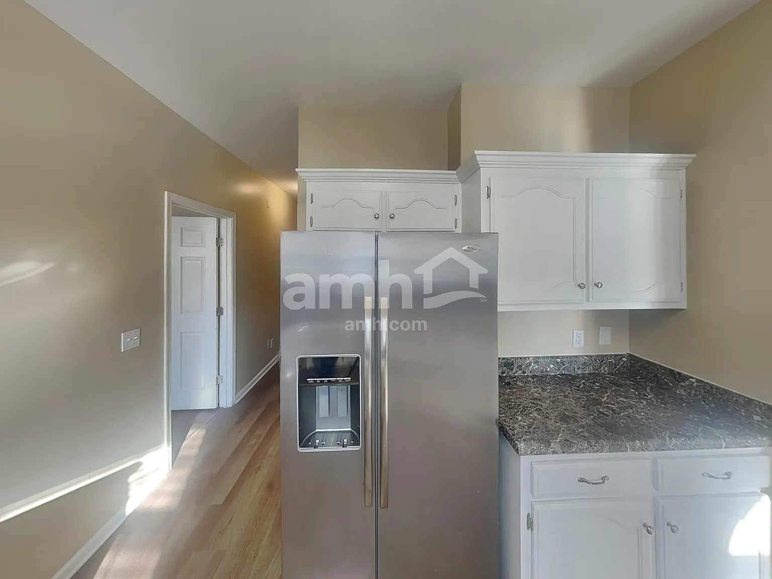 4 bed, 3.0 bath, 2885 sqft, $2,840 — Photo 4