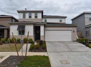 2443 Explorador Dr, Merced, CA 95340