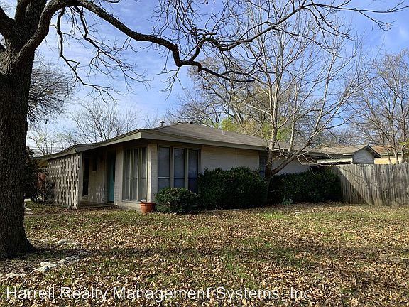 2nd image of 6601 Berry Dr