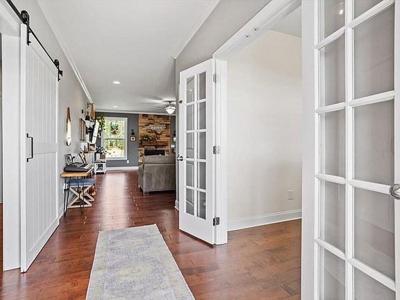 5th image of 115 Mill Run Ln