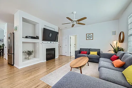 2524 Lexington St Photo 1