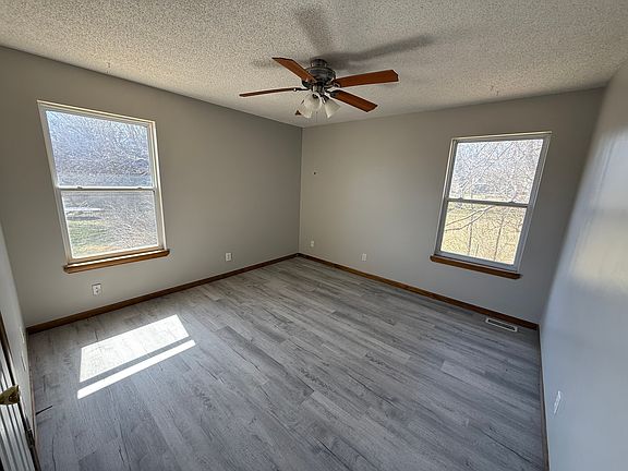 5th image of 1300 Vest Dr #1300