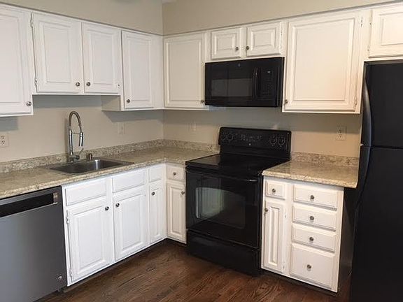 Eat in Kitchen with a pantry. W/D located in closet in kitchen .