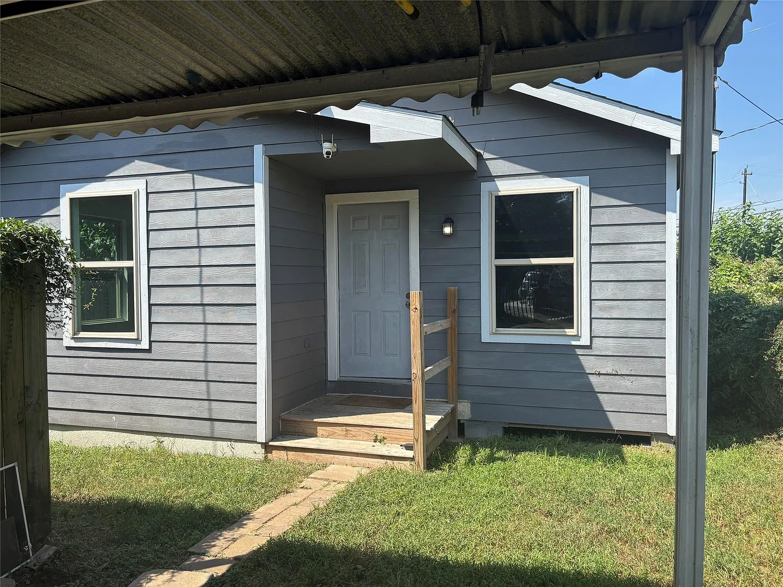 3 bed, 2.0 bath, 1051 sqft, $1,650 — Photo 4