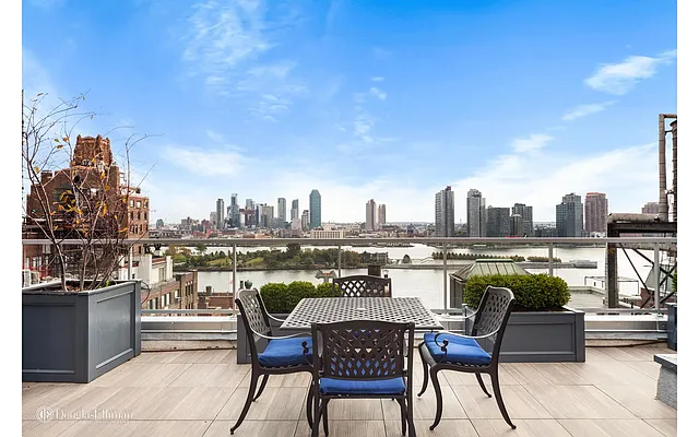 Sold by Douglas Elliman | media 14