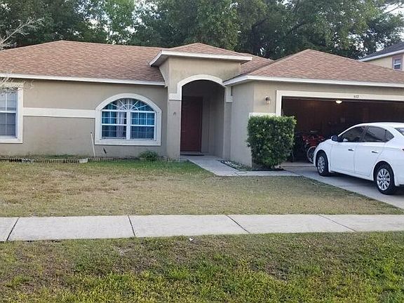 2nd image of 512 Oak Branch Cir