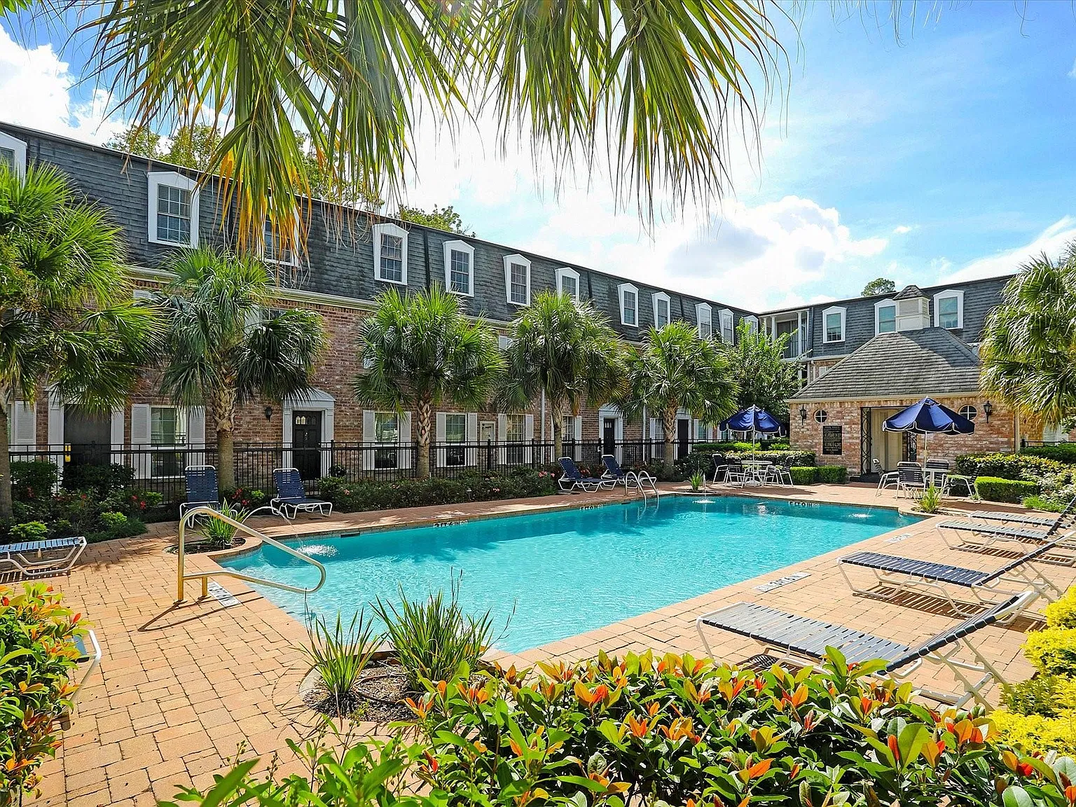 1 bed, 1.0 bath, 1026 sqft, $1,800 — Photo 4