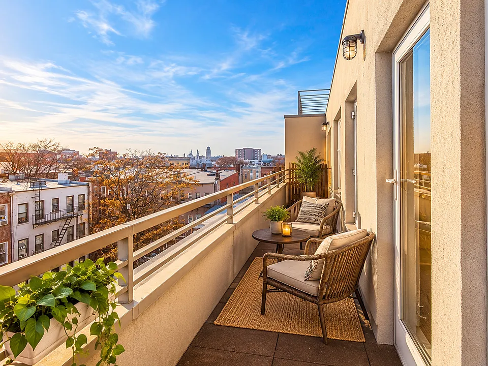 276 Stanhope St #5A