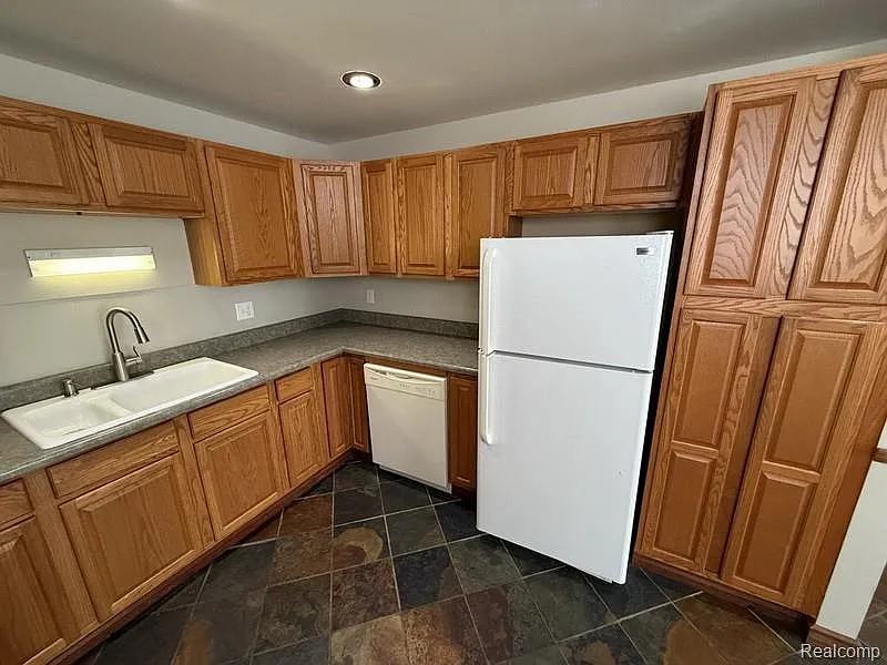 2 bed, 1.0 bath, 830 sqft, $1,450 — Photo 4