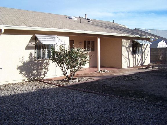3rd image of 2859 Canyon View Dr