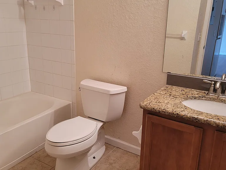 14049 Fairway Island Dr #123 — Photo 13