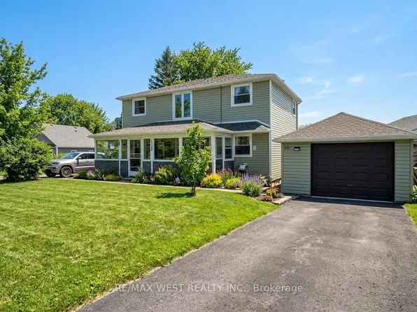 30 Quiet Heights Ln, Georgina, ON L4P 3C8