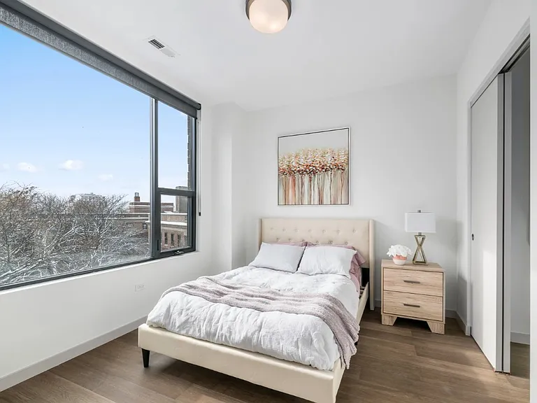 514 W Arlington Pl #801 — Photo 10