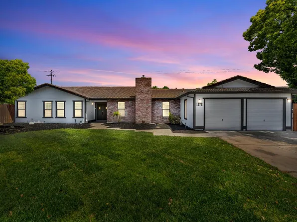 1272 Eastridge Pl, Manteca, CA 95336