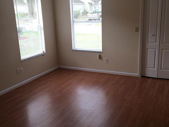 5th image of 1821 Iroquois Dr