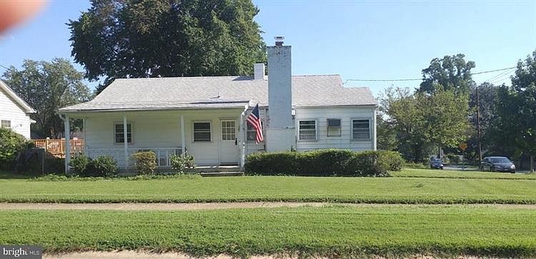 2nd image of 10511 Inwood Ave