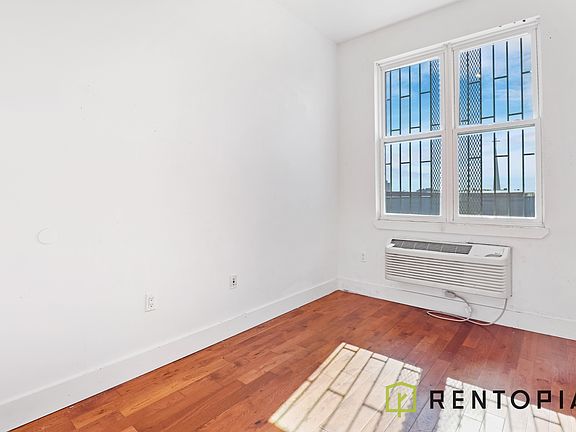 4th image of 597A Central Ave #1