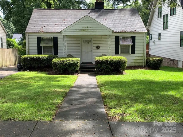 2124 Bay St, Charlotte, NC 28205