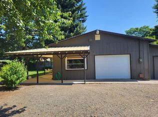 1974 Labona Dr, Eugene, OR 97404