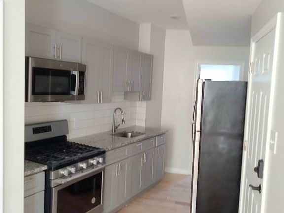 5th image of 2604 Frankford Ave APT 2