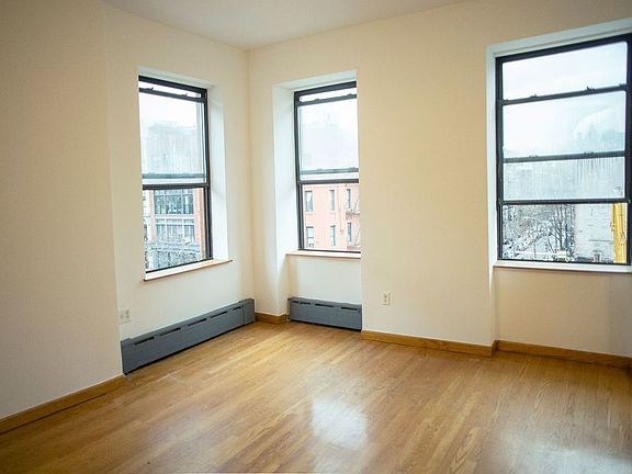3rd image of 117 2nd Ave APT 4