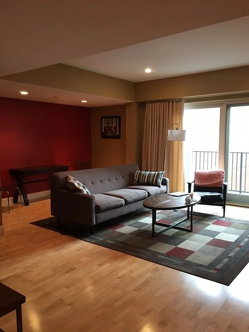 Building Photo - 10 Bowdoin St #508