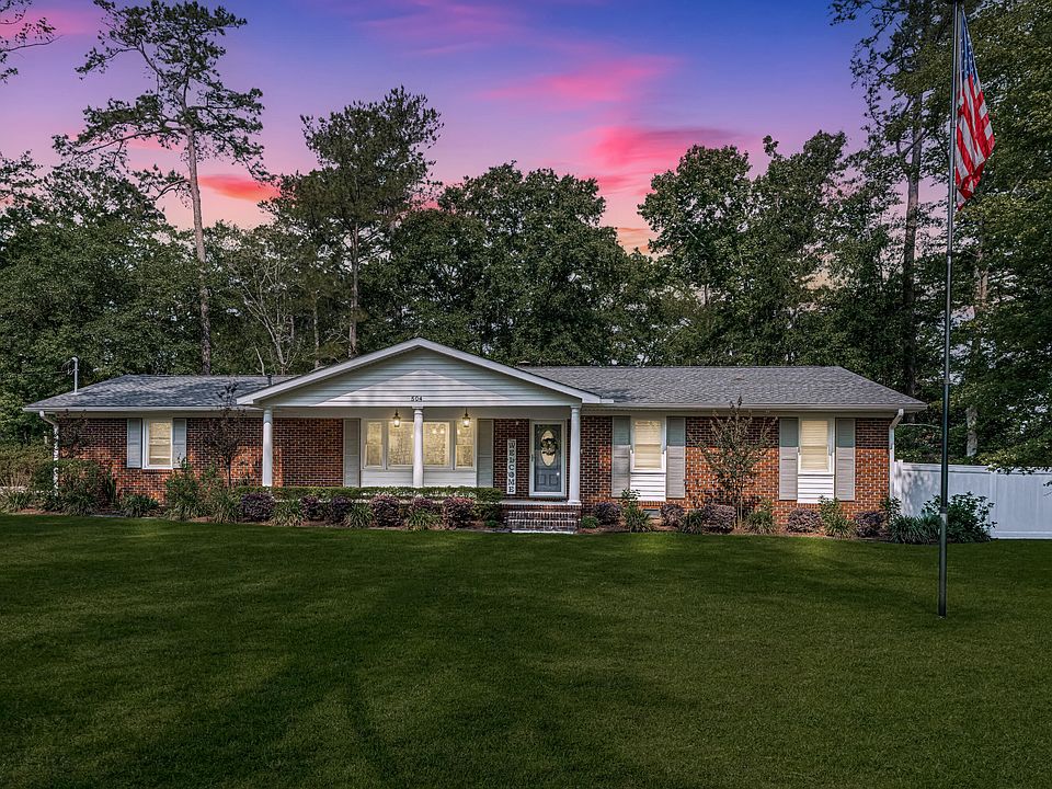 1st image of 504 Dogwood Cir