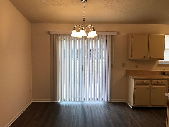 5th image of 5482 101st St