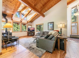 1402 Oxen Run Rd, Truckee, CA 96161