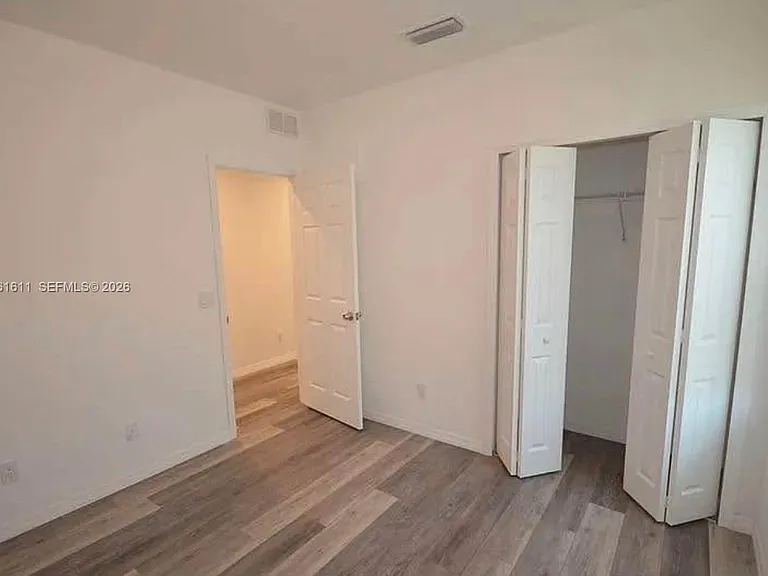 2221 Carver Ave — Photo 7