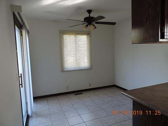 3rd image of 15424 Blackwell Dr