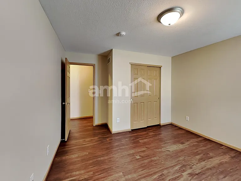 2271 Landcrest Dr — Photo 15