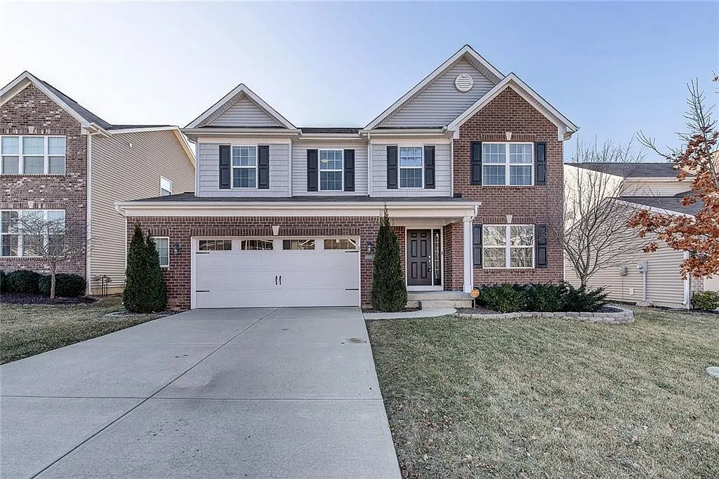 11819 Bellhaven Dr — Photo 1