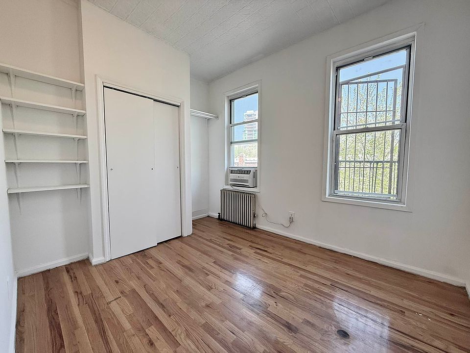 1st image of 933 Metropolitan Ave APT 3L