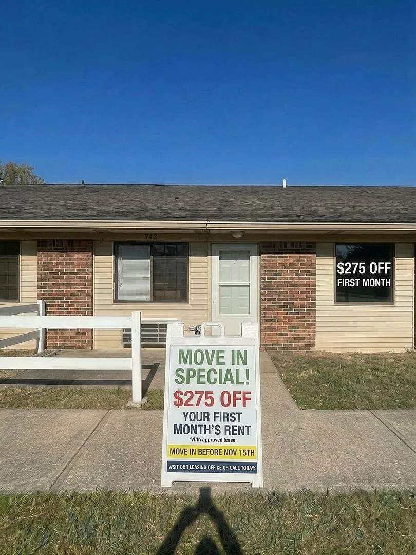 742 Loews Blvd — Photo 1