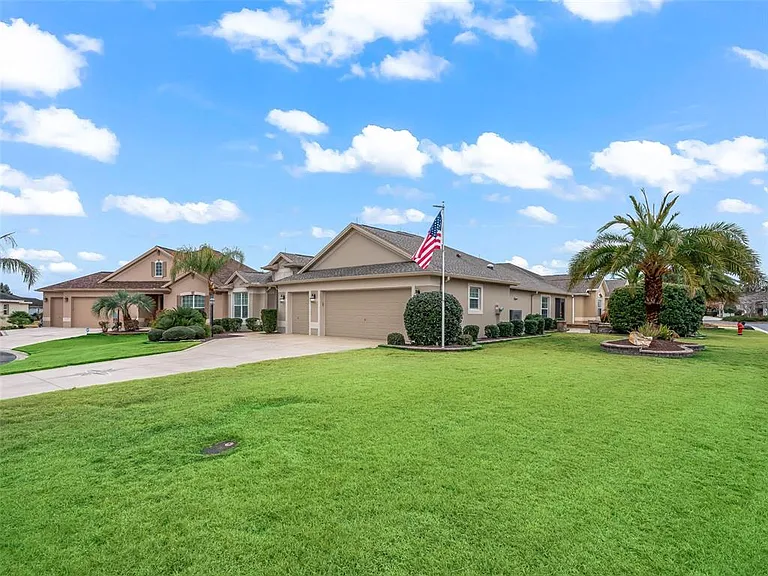 3556 Mistletoe Ct — Photo 5