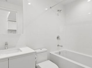 3888 Evergreen Pl #901, Burnaby, BC V3J0M3