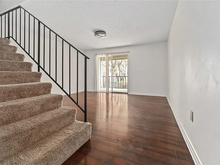 14414 Reuter Strasse Cir #212 — Photo 3