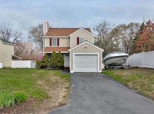123 Everett St, Lawrence, MA 01843
