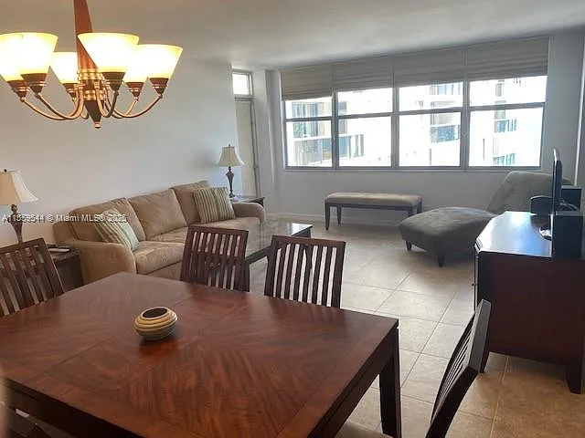 6039 Collins Ave #1110 — Photo 12