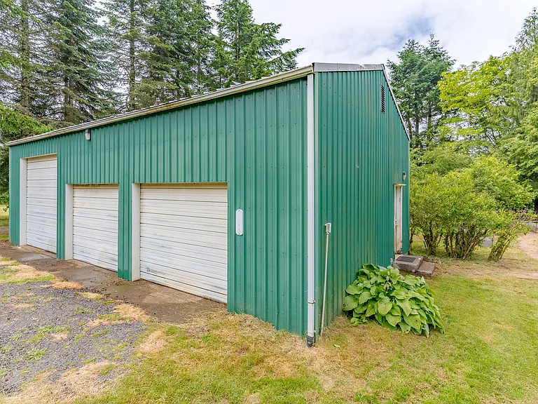 3194 Crooked Finger Rd NE — Photo 40