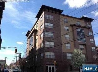 4401 Park Ave, Union City, NJ 07087