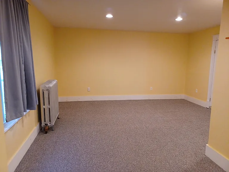 389 E Ridge St #R — Photo 19