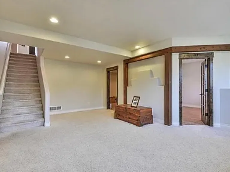 1979 Vista Dr — Photo 5
