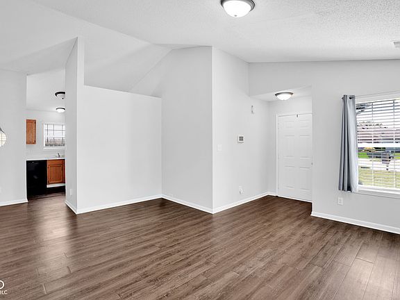 5th image of 5118 Sandy Forge Dr