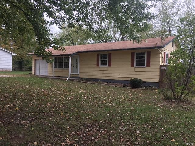 1st image of 1104 Carol St