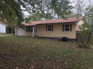 1104 Carol St, Cuba, MO 65453