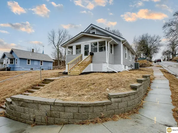 4227 Boyd St, Omaha, NE 68111