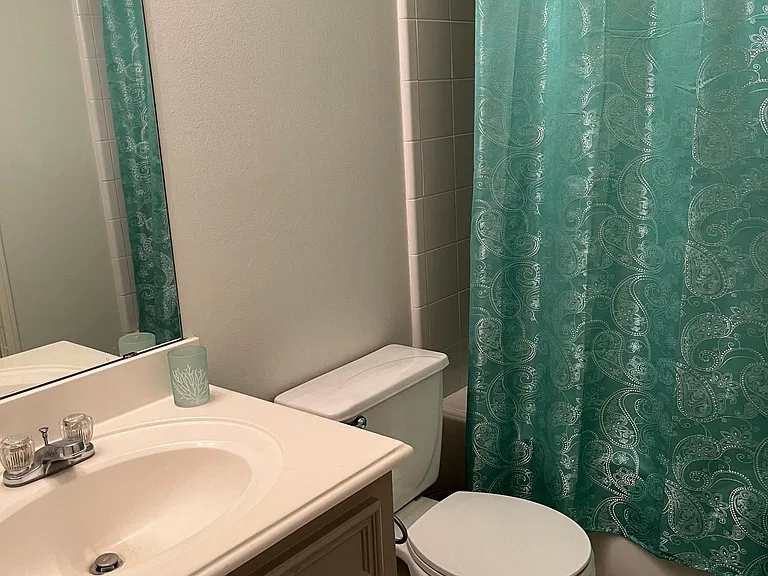 806 W Heights Hollow Ln — Photo 10