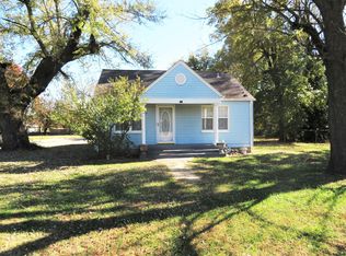 620 N Elliott Ave, Aurora, MO 65605